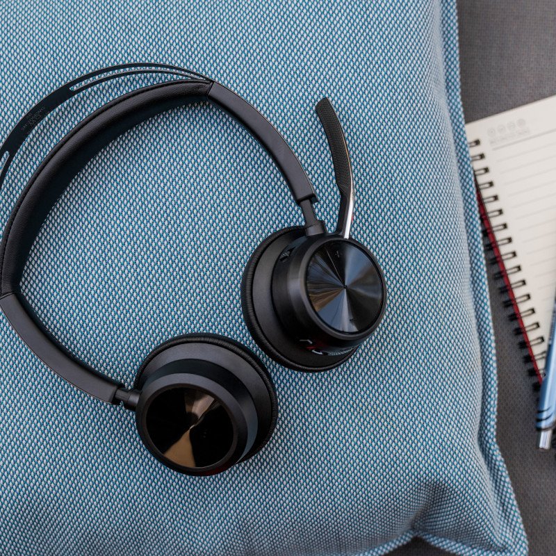 Poly Voyager Focus 2 Headset